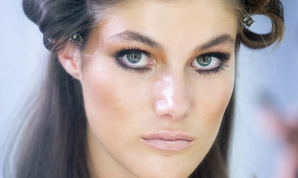 ¿Pestañas hasta el infinito? El maquillaje de esta última Fashion Week nos ha dejado claro una cosa: la máscara de pestañas Lash Paradise de L’Oréal Paris va a ser nuestra compañera más fiel.
